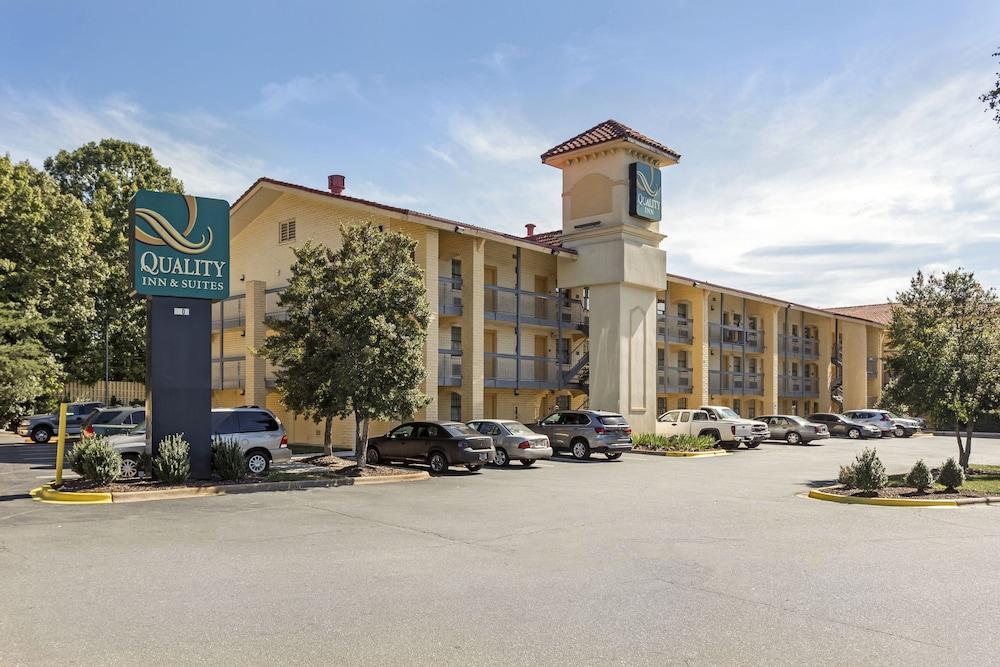 Quality Inn & Suites Airport Charlotte Dış mekan fotoğraf