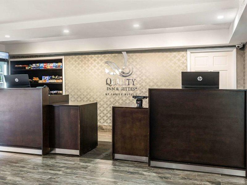 Quality Inn & Suites Airport Charlotte Dış mekan fotoğraf