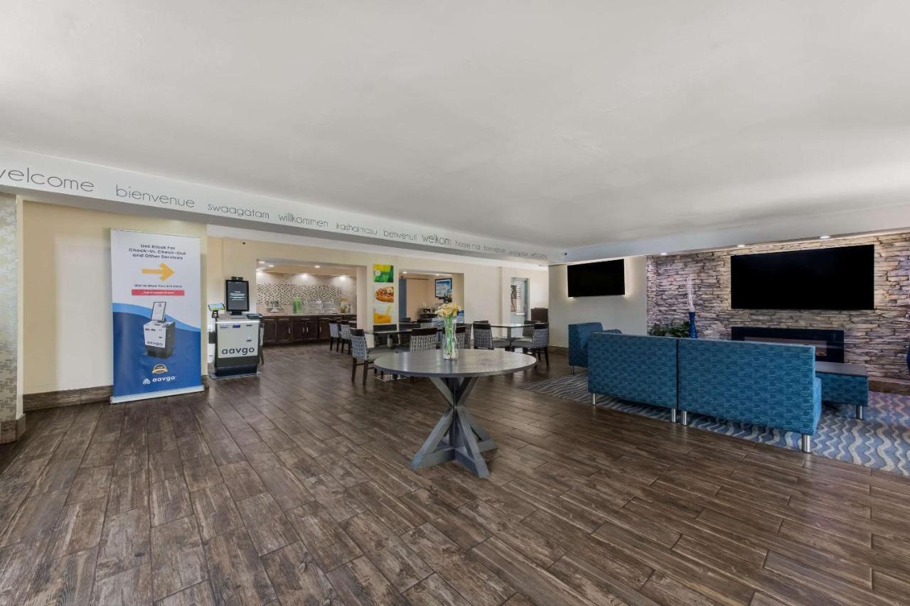Quality Inn & Suites Airport Charlotte Dış mekan fotoğraf