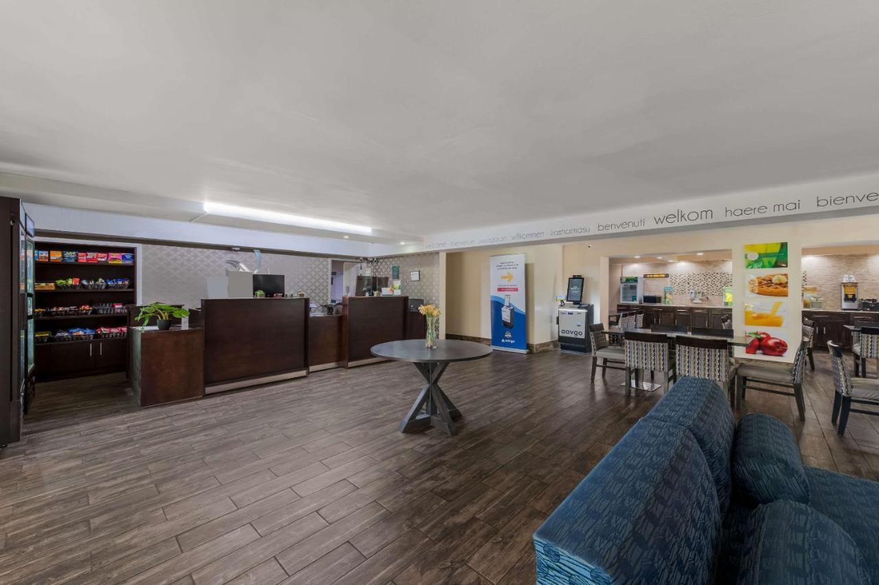 Quality Inn & Suites Airport Charlotte Dış mekan fotoğraf