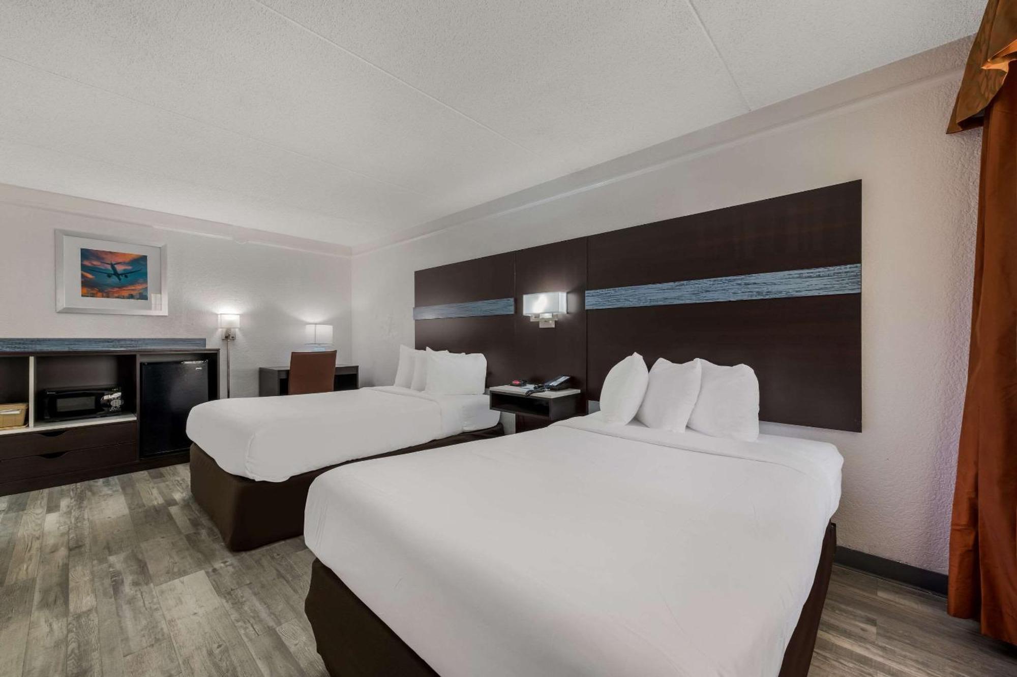 Quality Inn & Suites Airport Charlotte Dış mekan fotoğraf