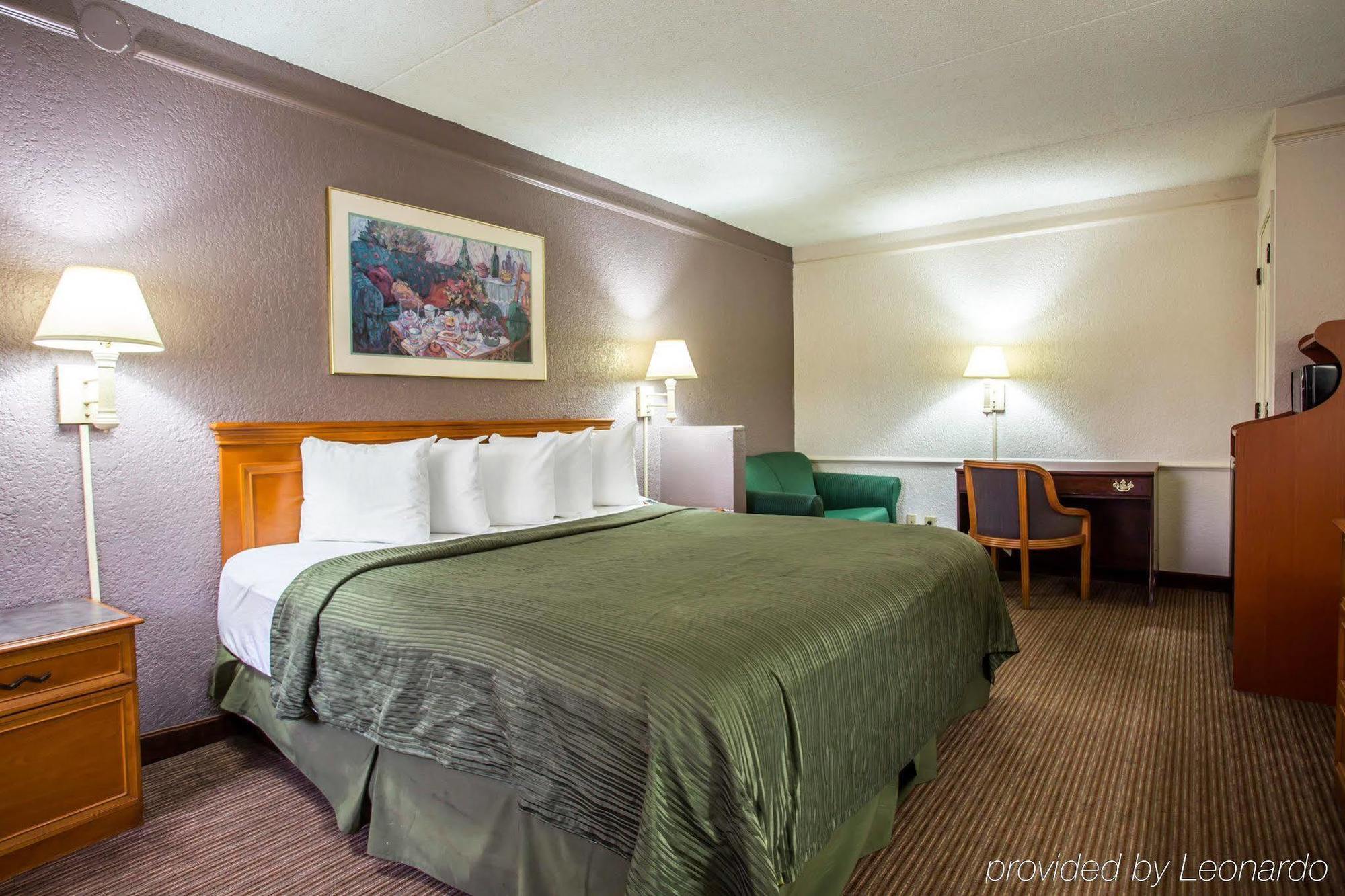 Quality Inn & Suites Airport Charlotte Dış mekan fotoğraf